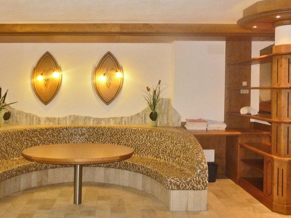Hotel Gisserhof Ahrntal Eksteriør billede