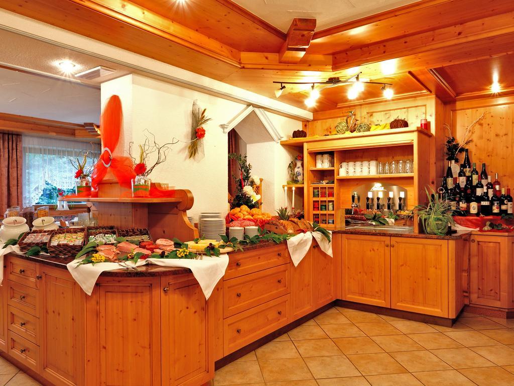 Hotel Gisserhof Ahrntal Eksteriør billede